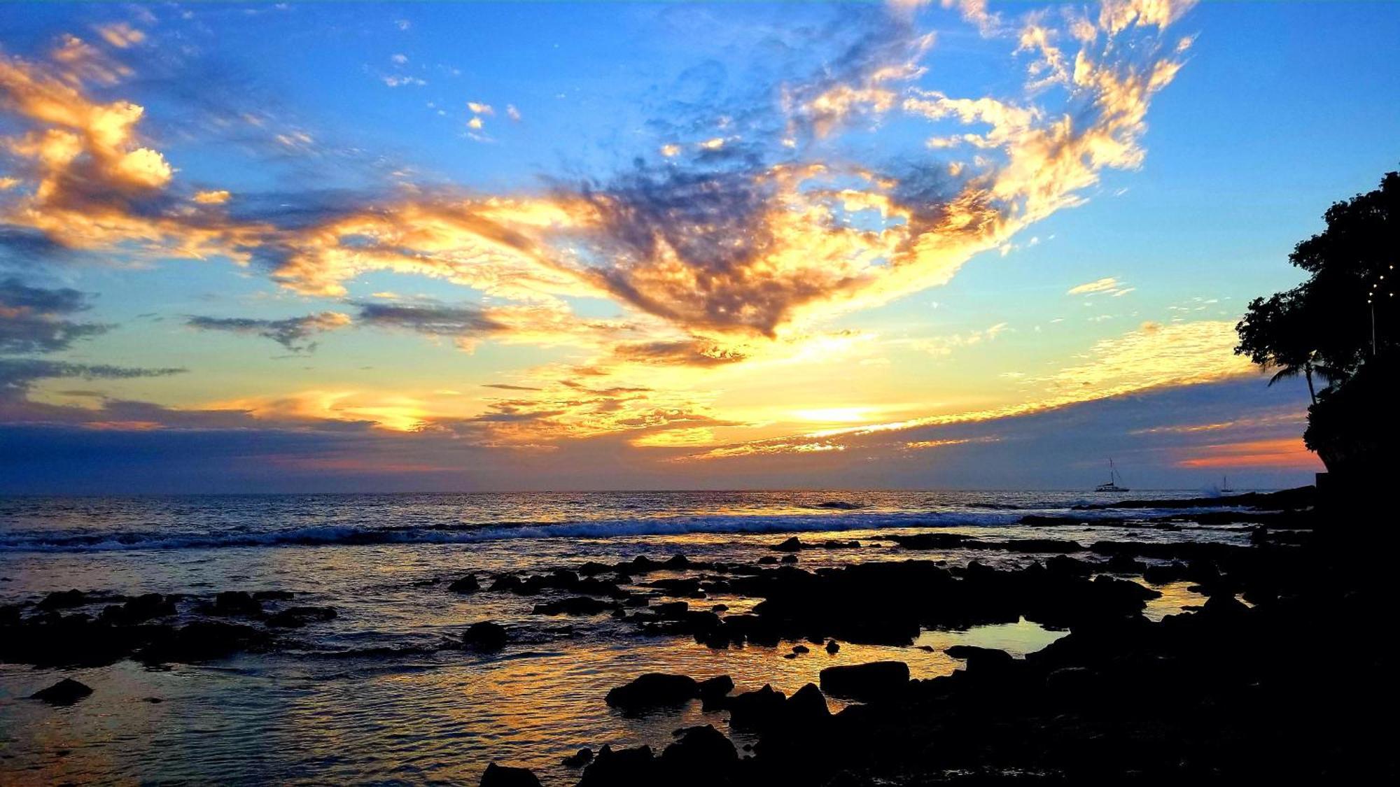Downtown Hawaiian Paradise Condo With Hot Tub, Pool & Beach - Kona Islander Inn Kailua-Kona Luaran gambar